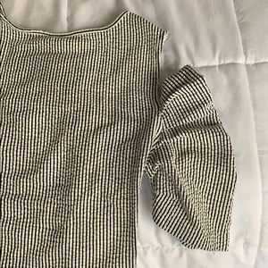 CLUB MONACO Cold Shoulder Blouse